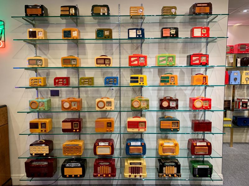 World’s Best Radio Collection? Radios Past